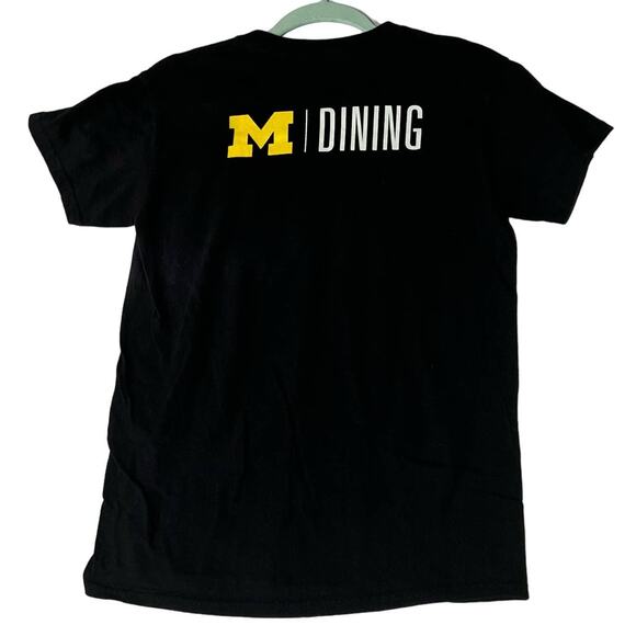 University of Michigan Dining T-shirt Small, Excellent Condition, Black & Yellow - Picture 9 of 10